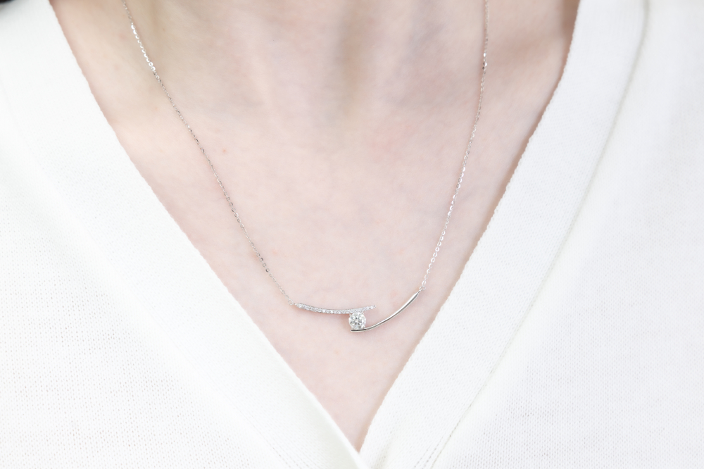 莫桑石小鑽交會項鍊/銀色