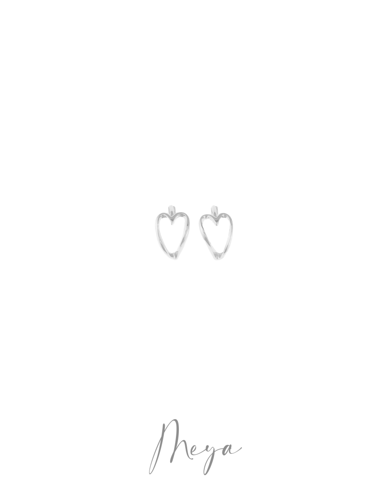 寬長愛心扣式耳環/銀色