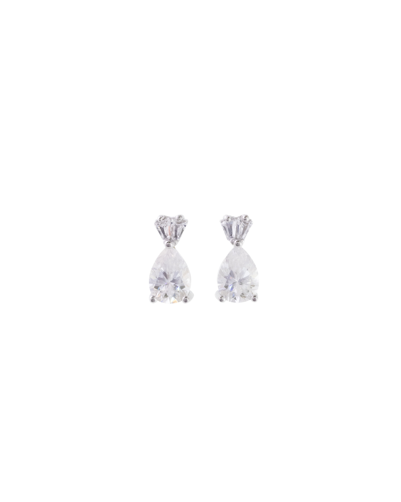 莫桑石4*6mm 水滴雙鑽耳針 / 銀色