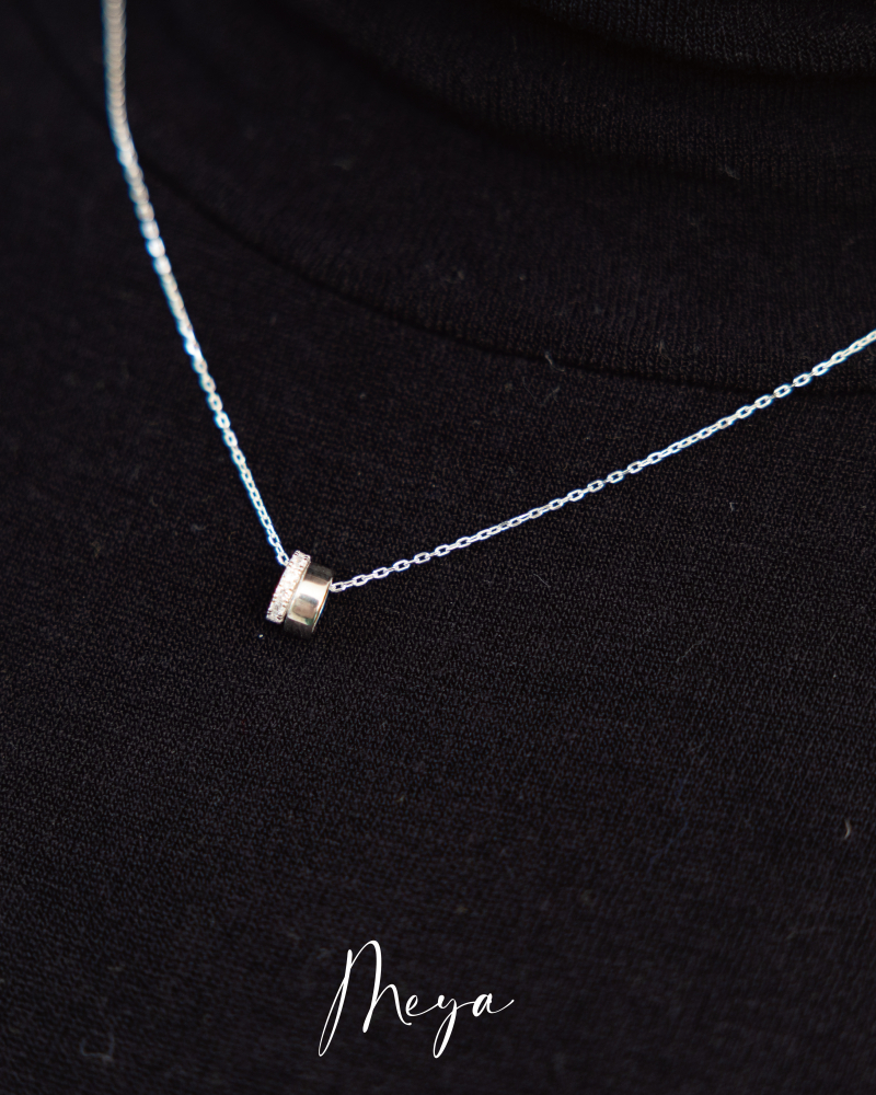 可移動素面＆小鋯石小雙圈  項鍊／銀色