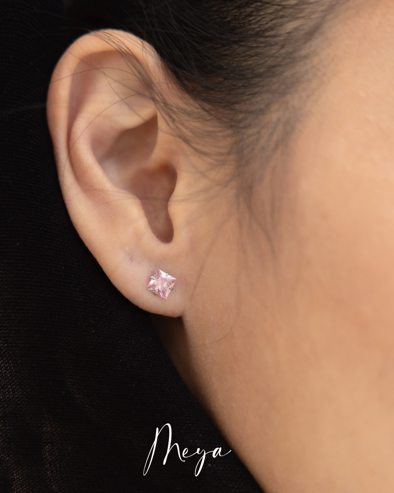 粉色方形貼耳小鋯石 耳環/粉色