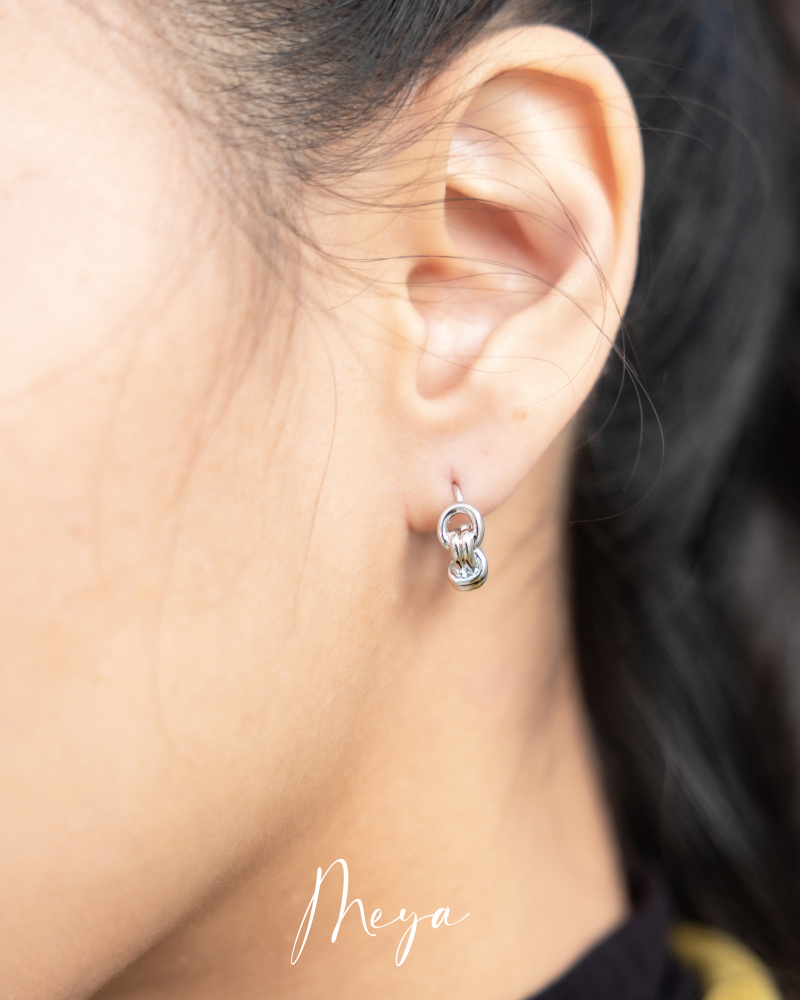 童軍結圈型耳環 / 銀色