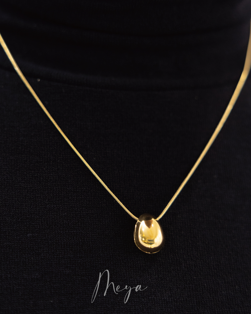 목걸이 橢圓珠墜飾細蛇鍊 / 金色