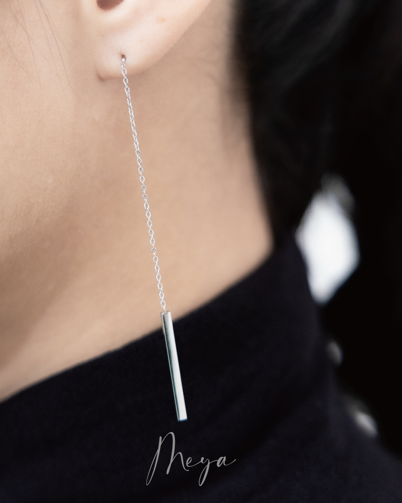 細小豆鏈接長方柱體 垂墜式耳環/銀色