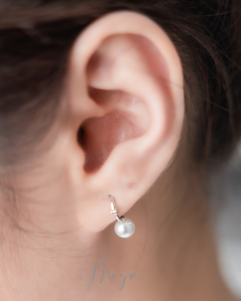 귀걸이 單顆珍珠圈型耳環 / 銀色