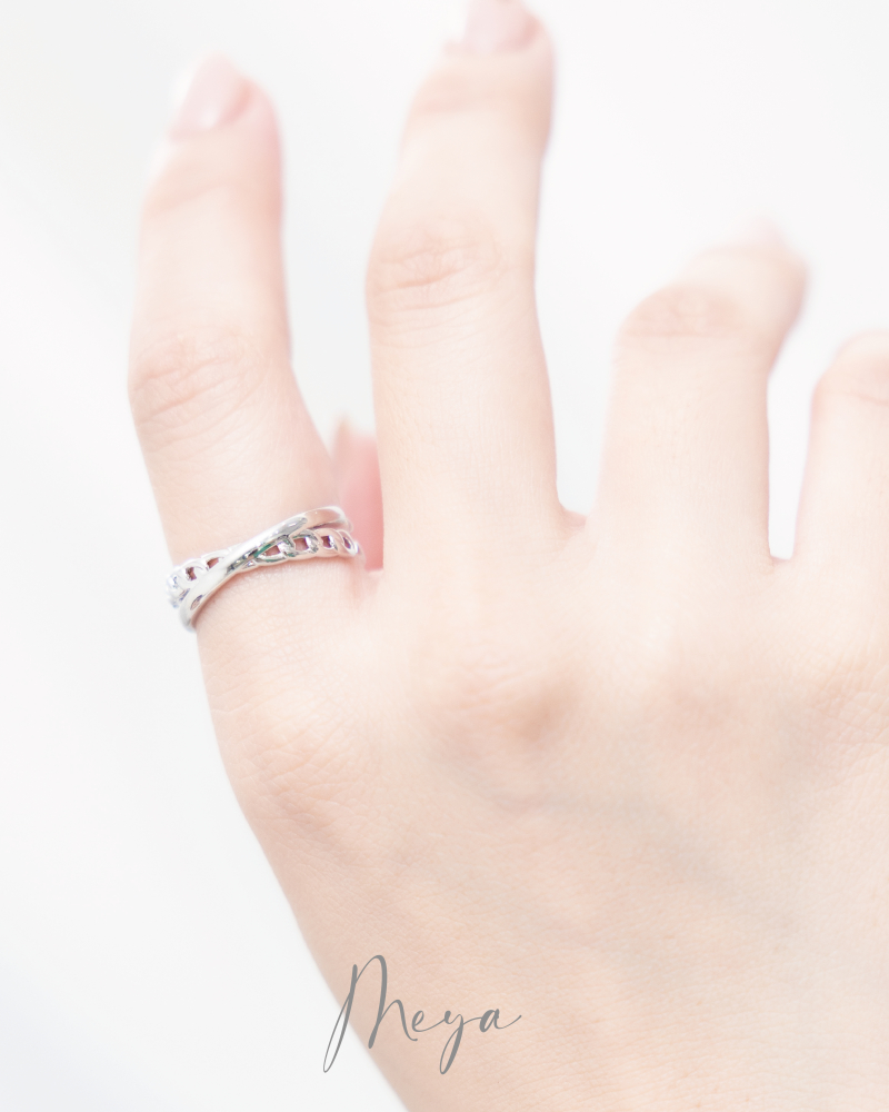 반지 鎖鏈樣式純線條交叉開口式戒指 / 銀色