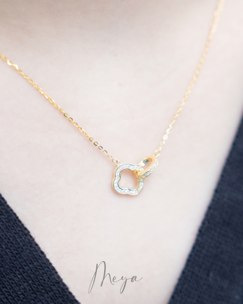 목걸이 橢圓環相扣空心梅花項鍊 / 金色