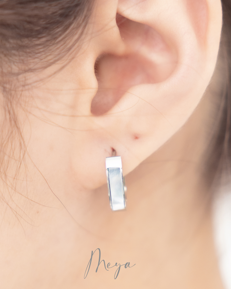 귀걸이 貝殼紋橢圓圈型耳環 / 銀色