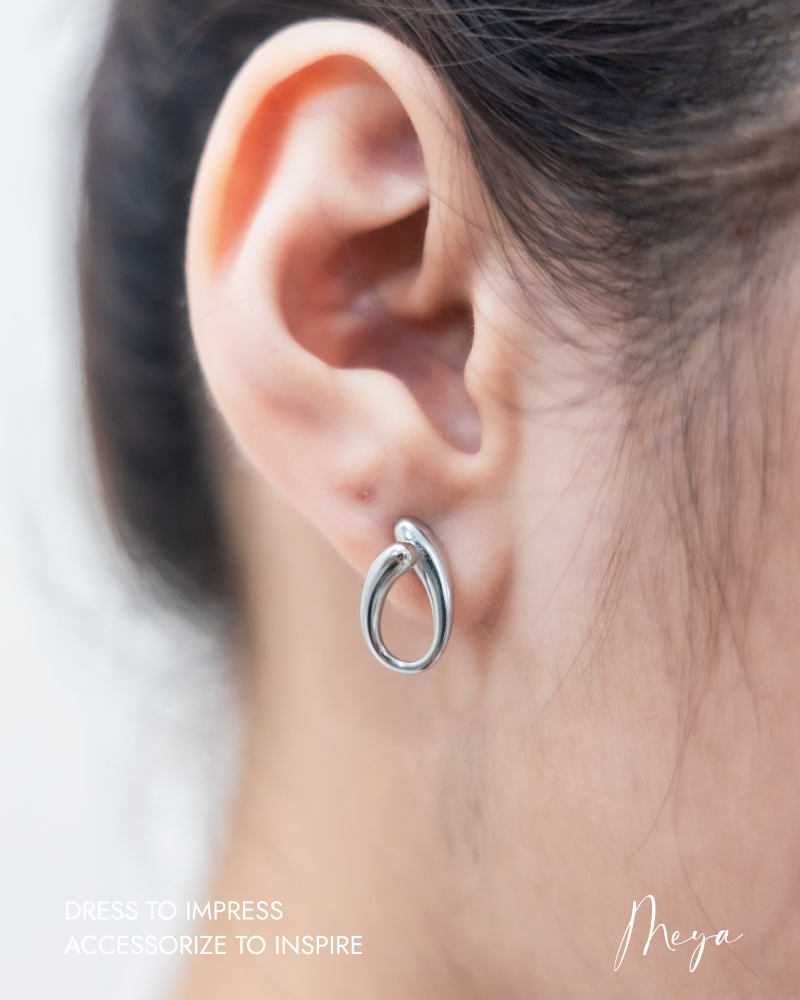 귀걸이 空心水滴耳環 /銀色