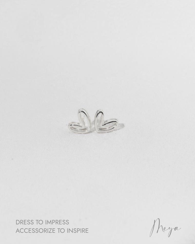 귀걸이 鏤空愛心耳環/ 銀色