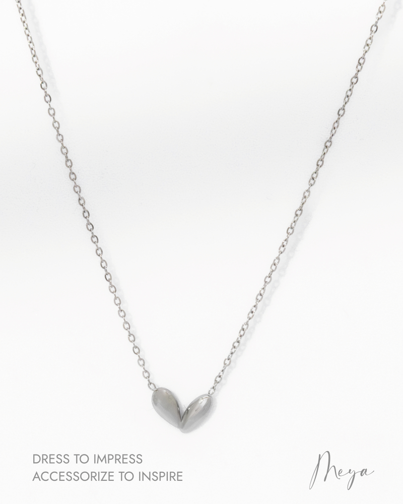 小水滴型愛心 項鏈／銀色