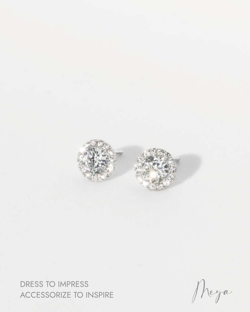 小鋯石包圍單顆鋯石 耳環／銀色