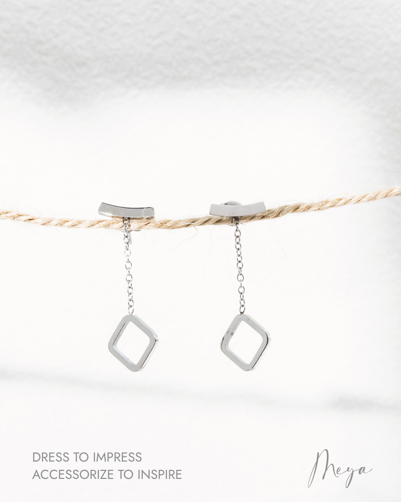 橫柱體下墜空心方形 耳環/銀色