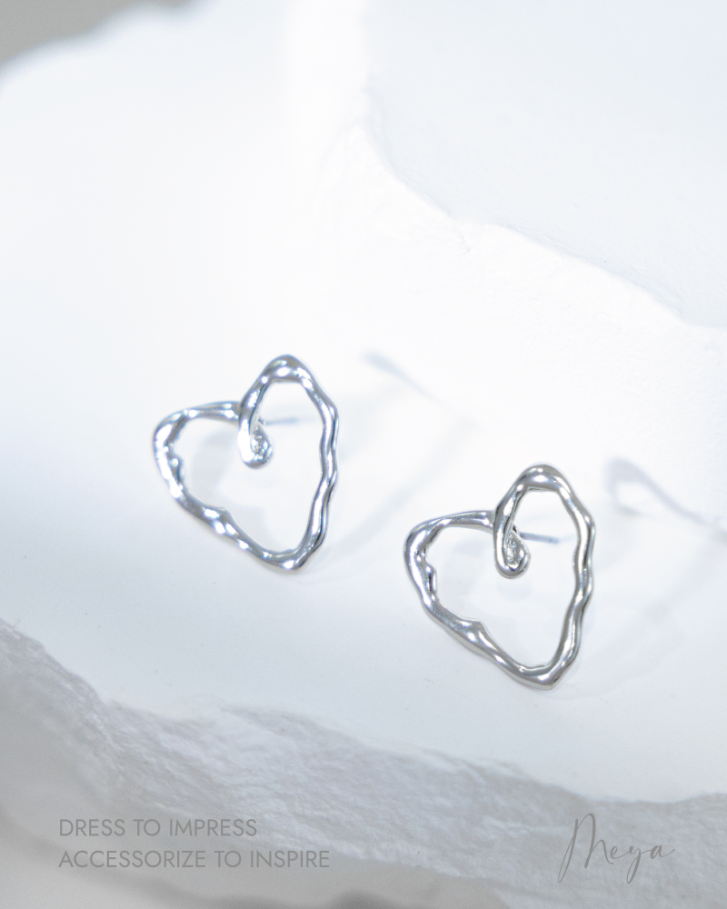 귀걸이 平空心愛心耳環 / 銀色