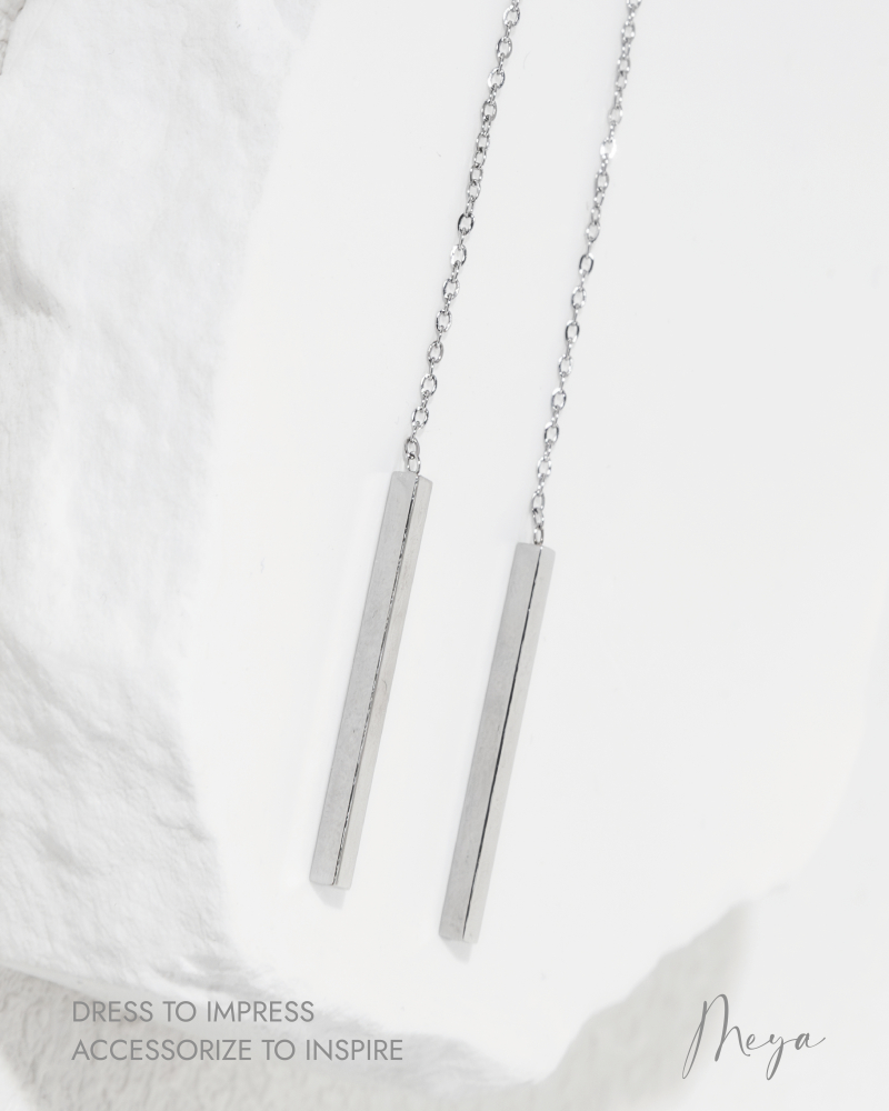 細小豆鏈接長方柱體 垂墜式耳環／銀色