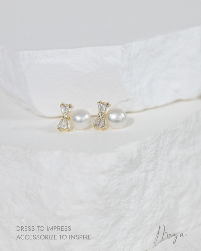 귀걸이 鋯石蝴蝶結單顆珍珠耳環 / 金色