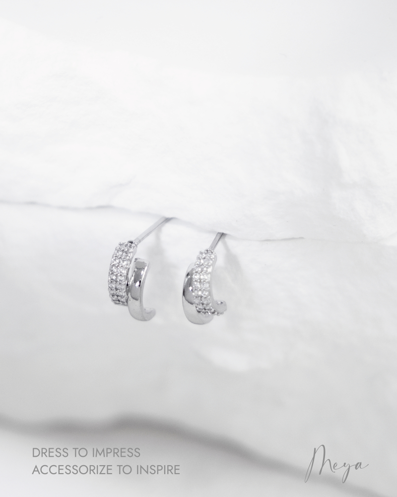 귀걸이 半圓弧小鋯石耳環 / 銀色