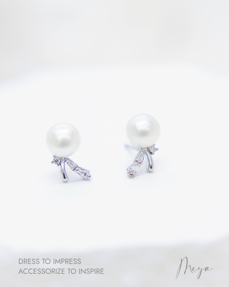 귀걸이 珍珠接長形鋯石耳環 / 銀色