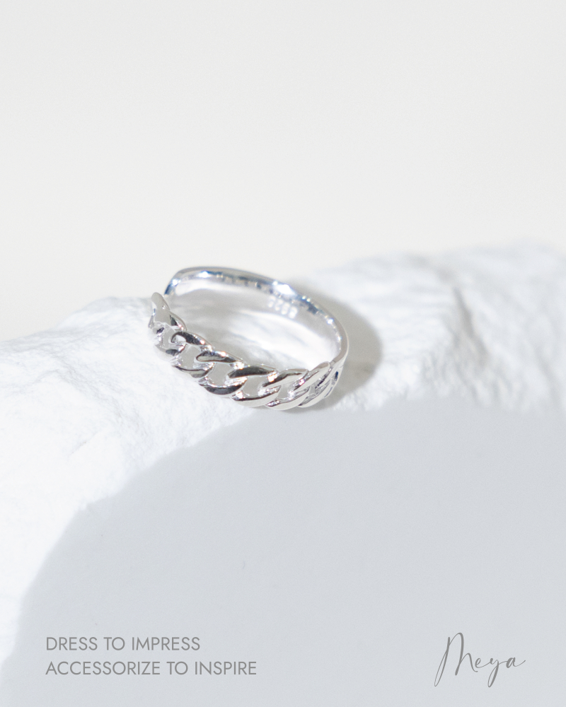 목걸이 藤蔓編織鏤空戒指 可調   / 銀色