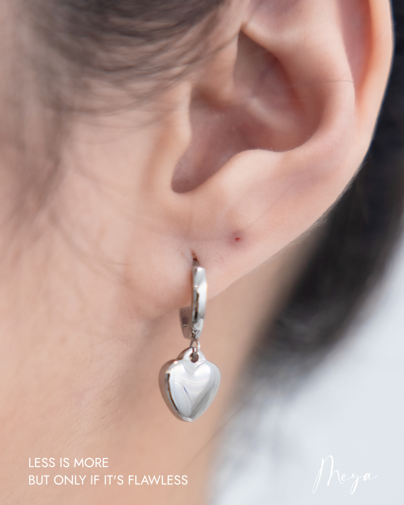 귀걸이 垂墜式立體小愛心圈型耳環 / 銀色
