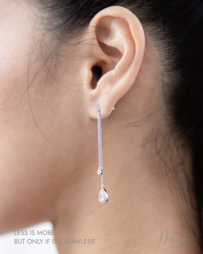 長短鏈垂墜鋯石 耳環／銀色