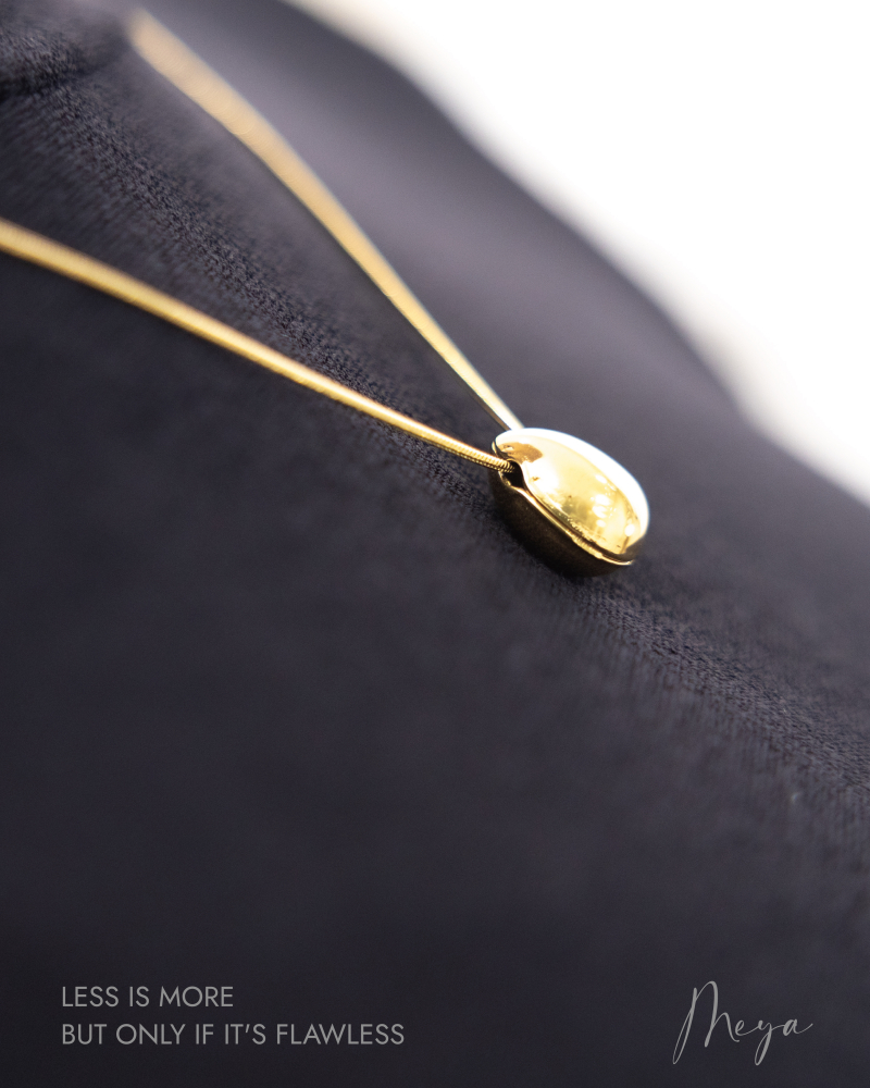 목걸이 橢圓珠墜飾細蛇鍊 / 金色