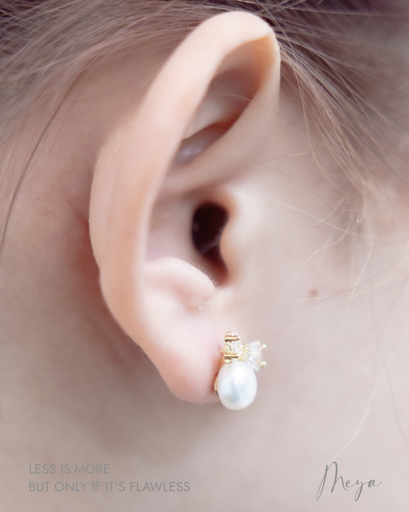 귀걸이 鋯石蝴蝶結單顆珍珠耳環 / 金色