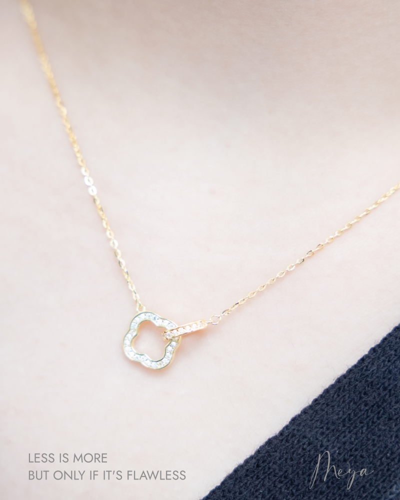 목걸이 橢圓環相扣空心梅花項鍊 / 金色