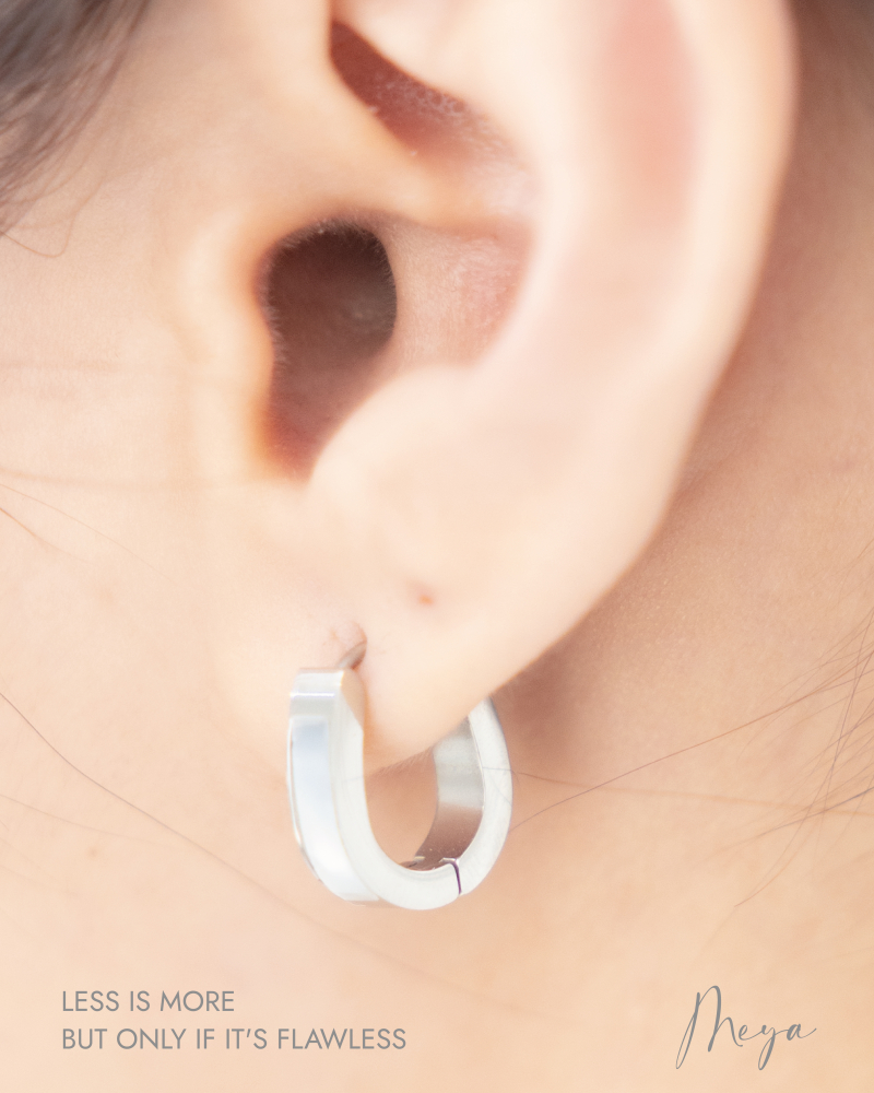 귀걸이 貝殼紋橢圓圈型耳環 / 銀色