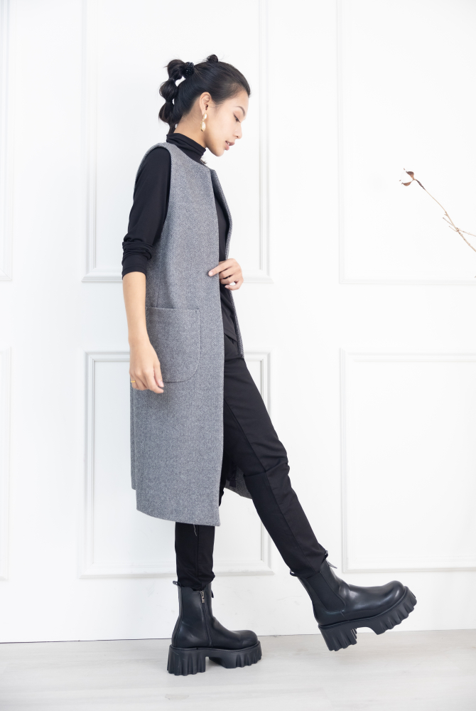 조끼 箭紋羊毛背心外套 / 黑白條紋