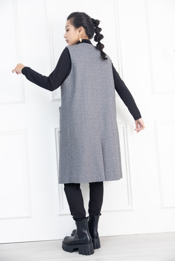 조끼 箭紋羊毛背心外套 / 黑白條紋