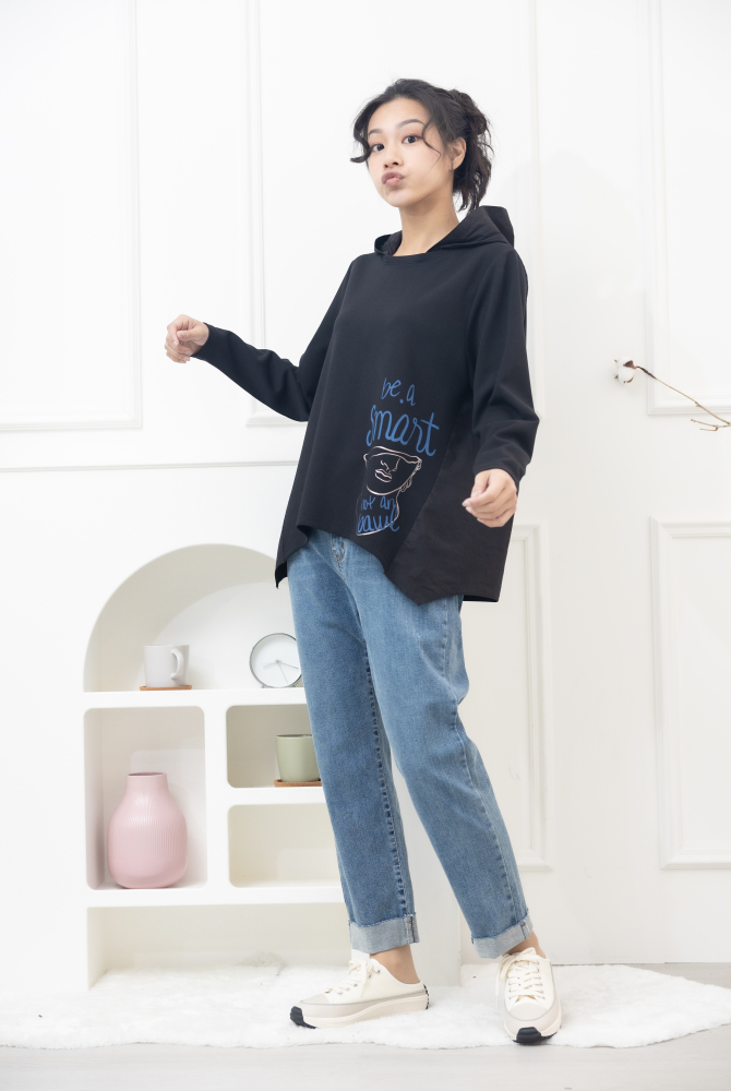 긴 바지 微刷破褲腳反摺牛仔褲 / 淺藍色