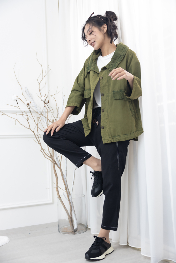 긴 바지 抽繩皮革棉長褲／黑色