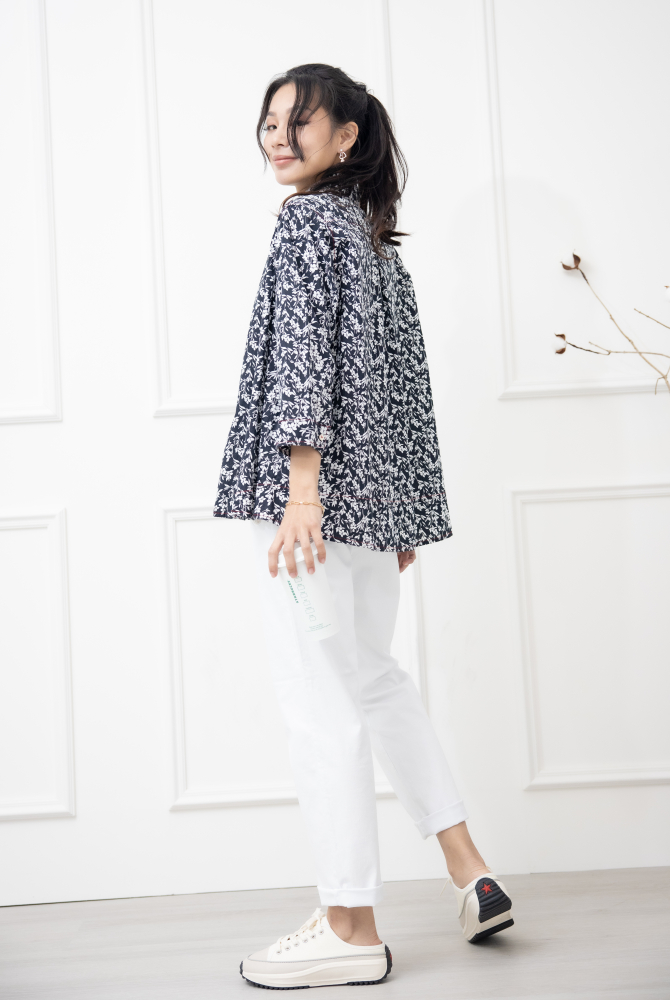 긴팔 印花七分袖襯衫上衣 /黑底白葉影