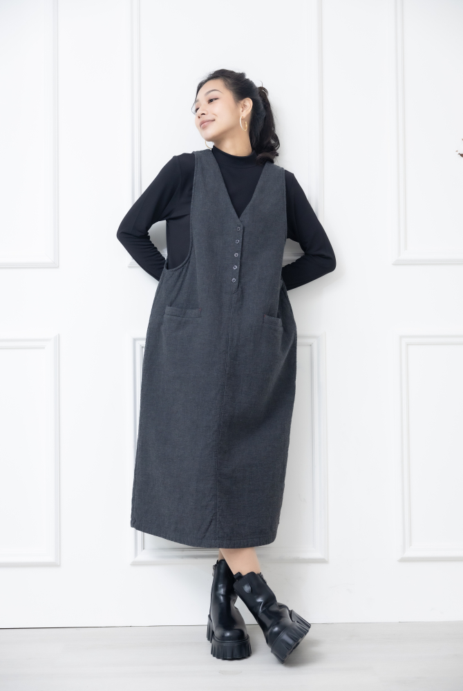 원피스 半開襟小扣子無袖洋裝 / 灰黑色