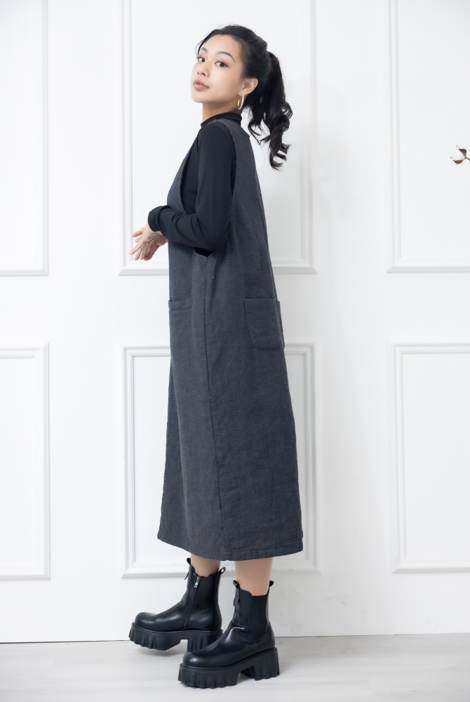 원피스 半開襟小扣子無袖洋裝 / 灰黑色
