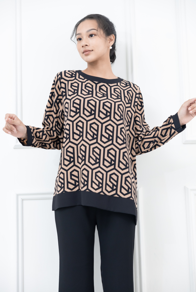 긴팔 黑色格線拼接黑色衣襬長袖上衣 / 棕色