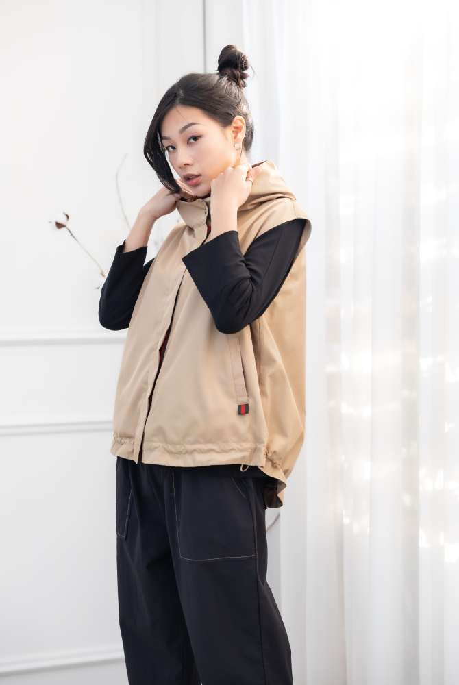 조끼 造型領風衣背心 / 卡其色
