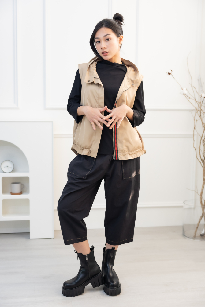 조끼 造型領風衣背心 / 卡其色