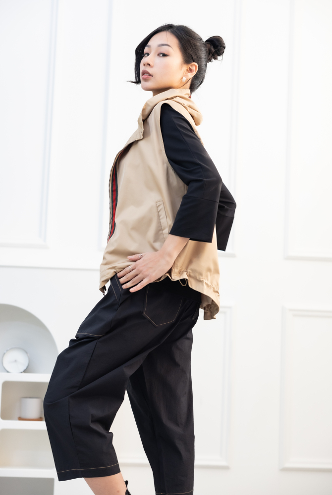 조끼 造型領風衣背心 / 卡其色