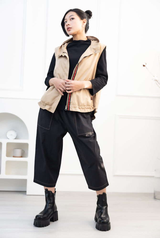 조끼 造型領風衣背心 / 卡其色