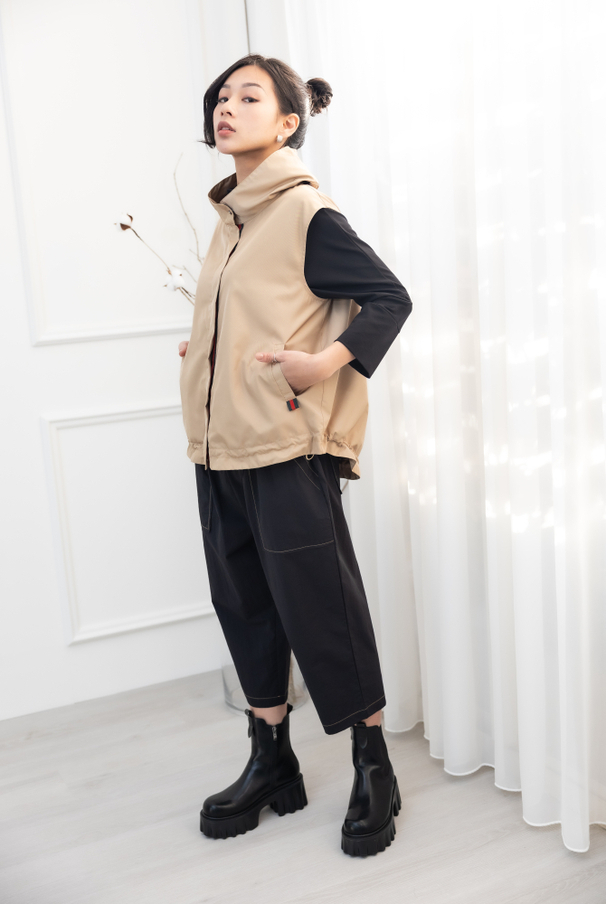 조끼 造型領風衣背心 / 卡其色