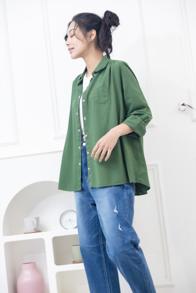셔츠 肩膀抓皺開襟棉襯衫 / 軍綠色