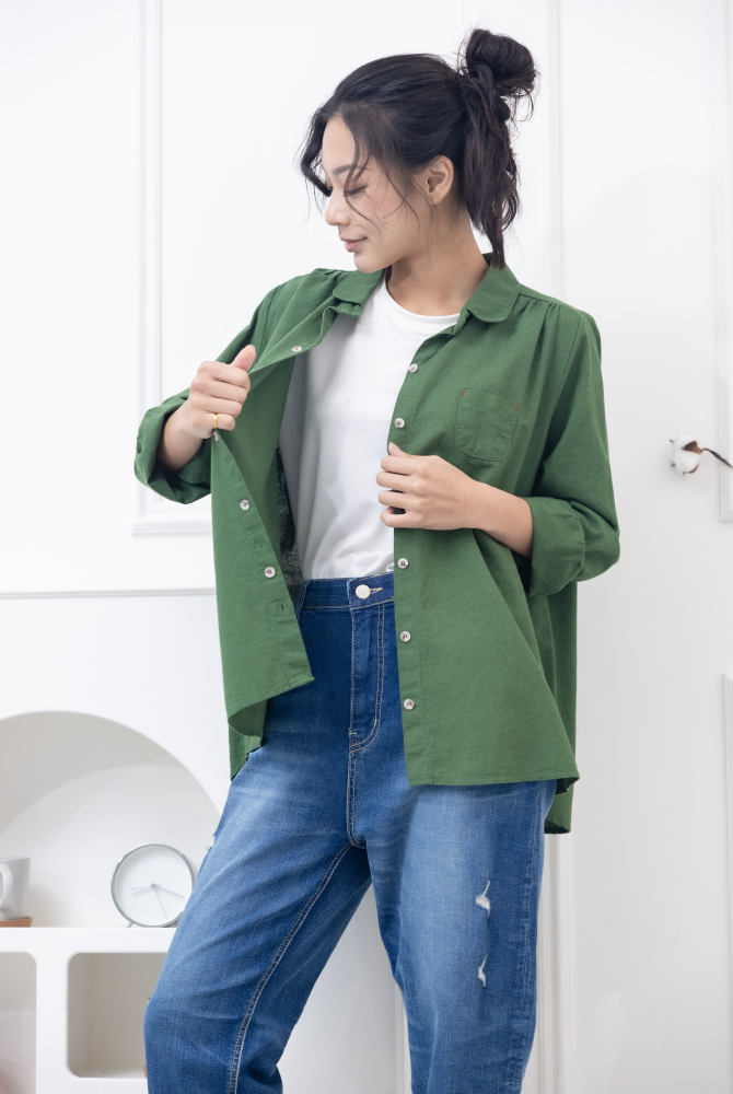셔츠 肩膀抓皺開襟棉襯衫 / 軍綠色