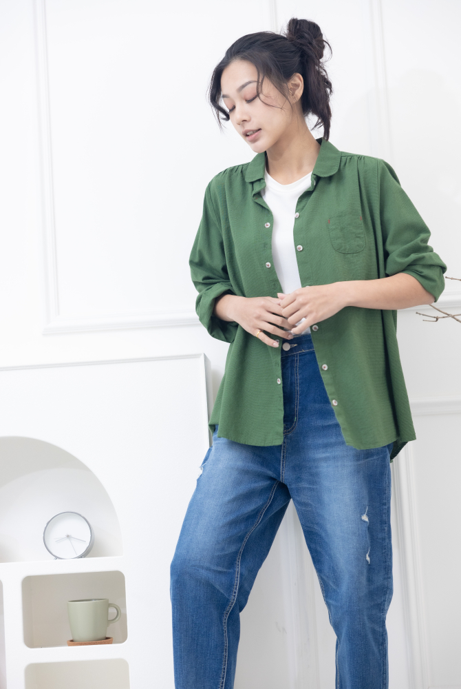 셔츠 肩膀抓皺開襟棉襯衫 / 軍綠色