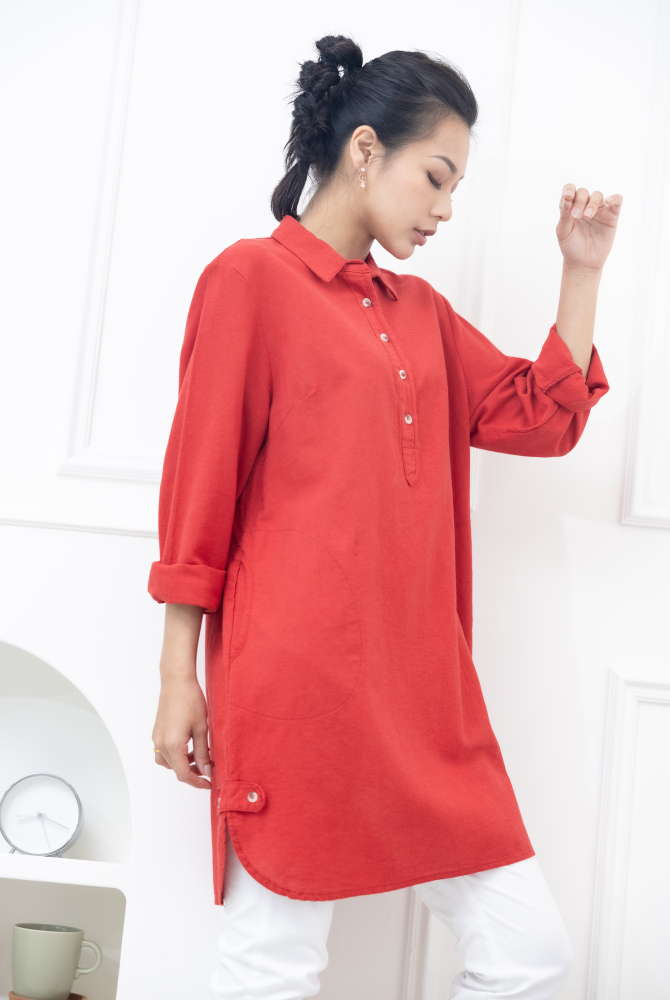 긴팔 襯衫領側邊鈕扣長版上衣 / 大紅色