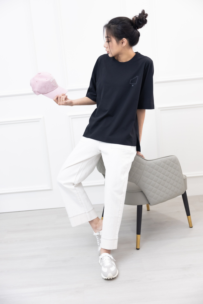 긴 바지 大口袋反摺褲腳牛仔長褲 / 水洗白