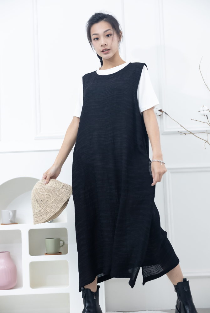 원피스 不規則橫織暈染感無袖洋裝 / 黑色