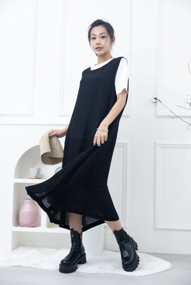 원피스 不規則橫織暈染感無袖洋裝 / 黑色