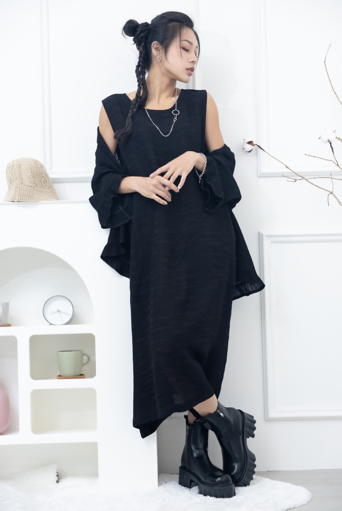 원피스 不規則橫織暈染感無袖洋裝 / 黑色